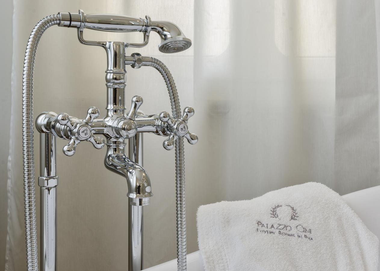 Superior Triple Room Bath