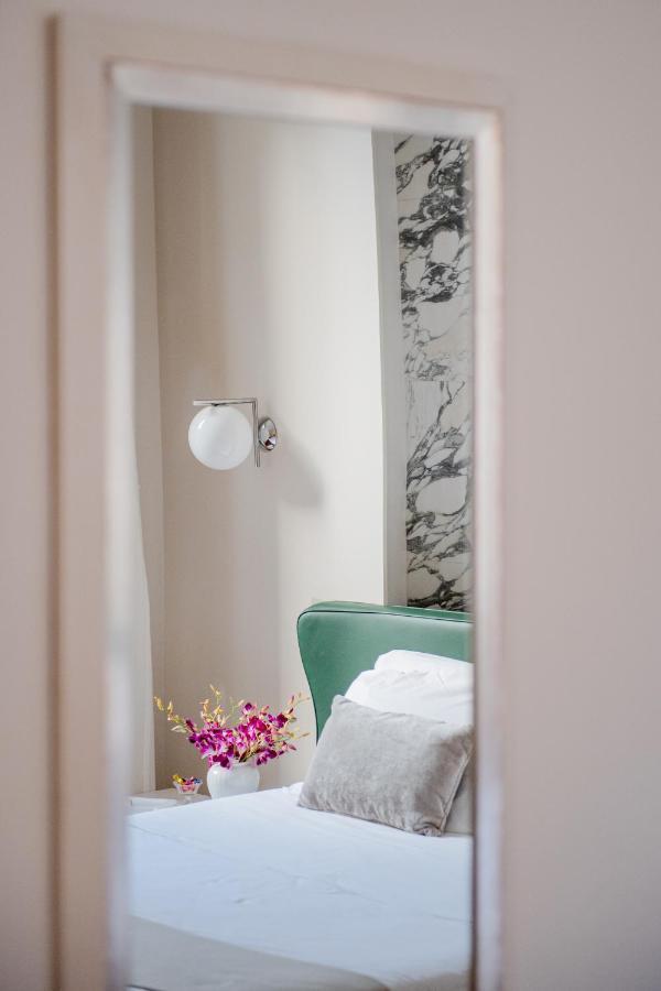 Superior Triple Room Bath